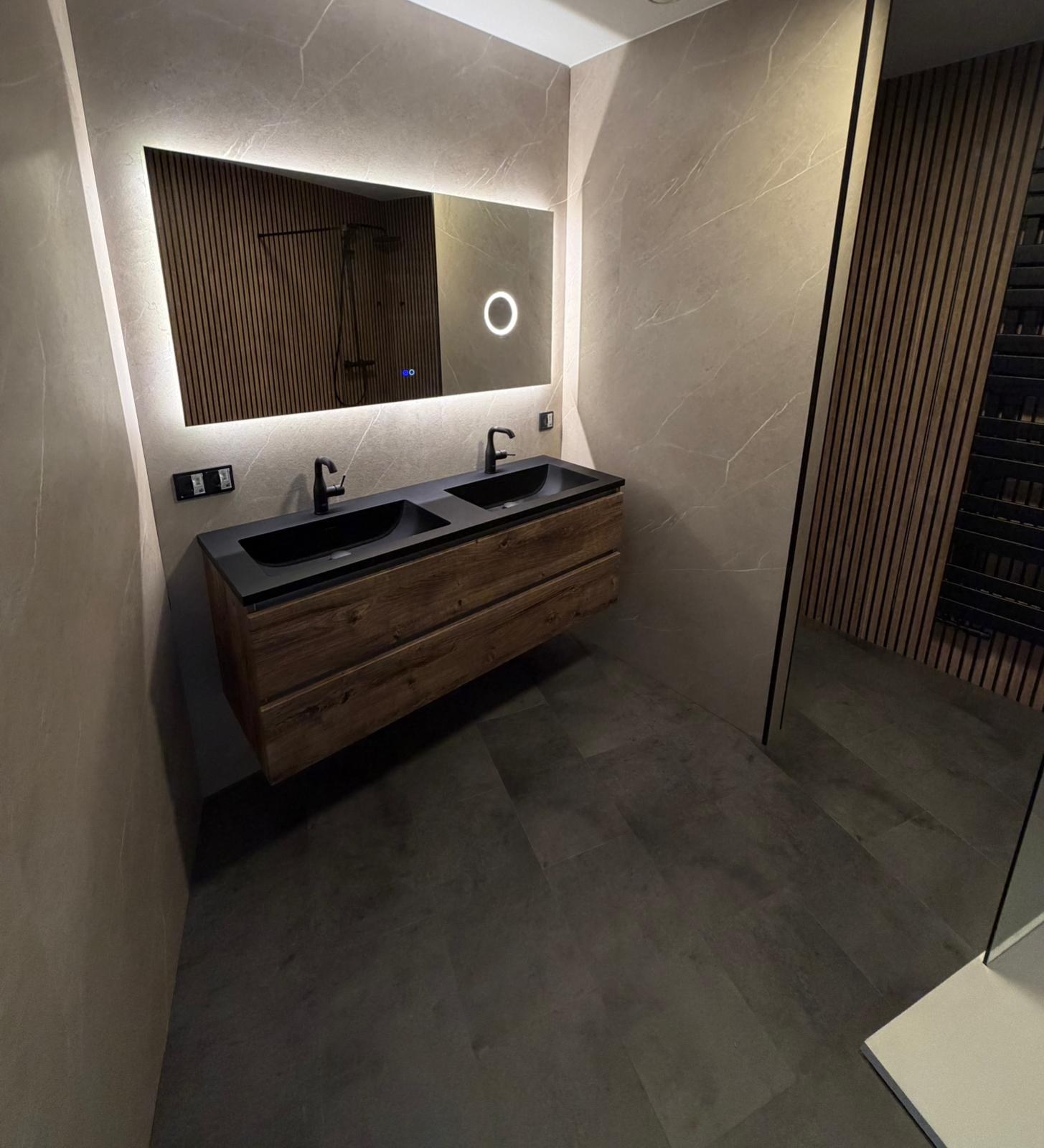 SaniSafe wastafel sanitair vloer tegel na renovatie